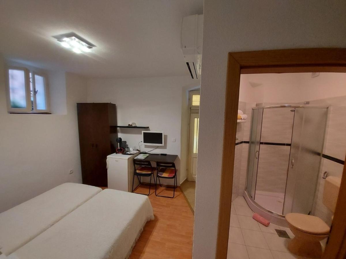 Guesthouse Boris Labin  Exterior photo